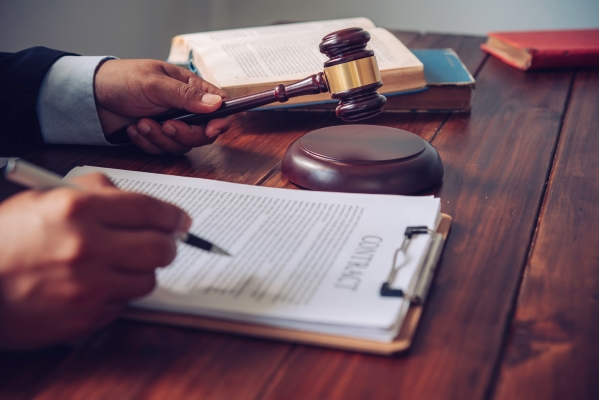 Read more about the article ההיבט הביטוחי של עובדים זרים – מדריך עם עו"ד דפי שגל פודור